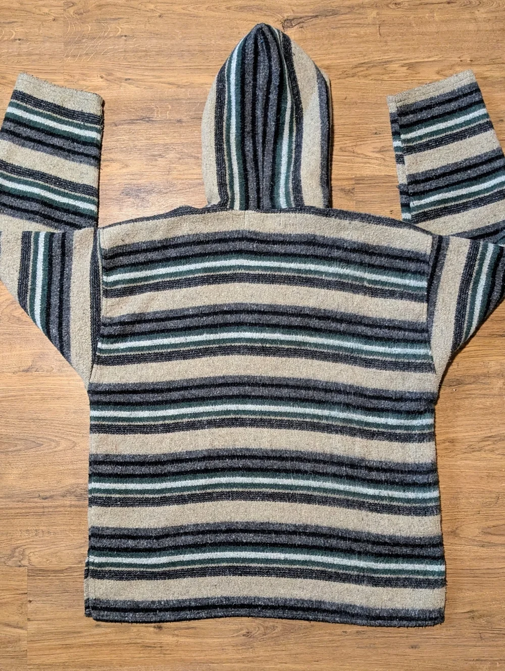 Mexican Baja Blanket Hoodie Southern Exposure Cotton Poly Acrylic Blend Button